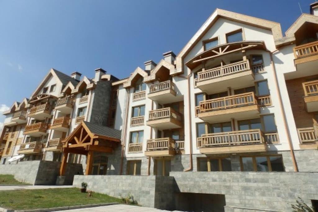 Secluded Mountain Cozy Studio With Fireplace Bansko Bagian luar foto