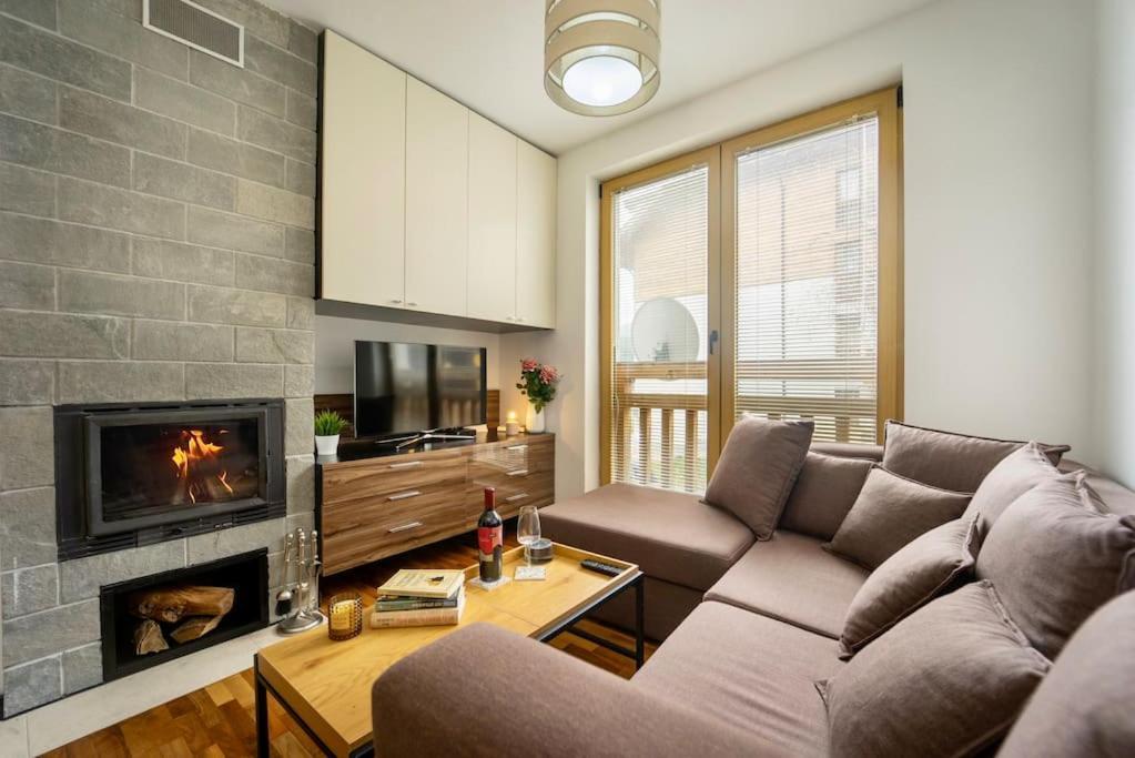 Secluded Mountain Cozy Studio With Fireplace Bansko Bagian luar foto
